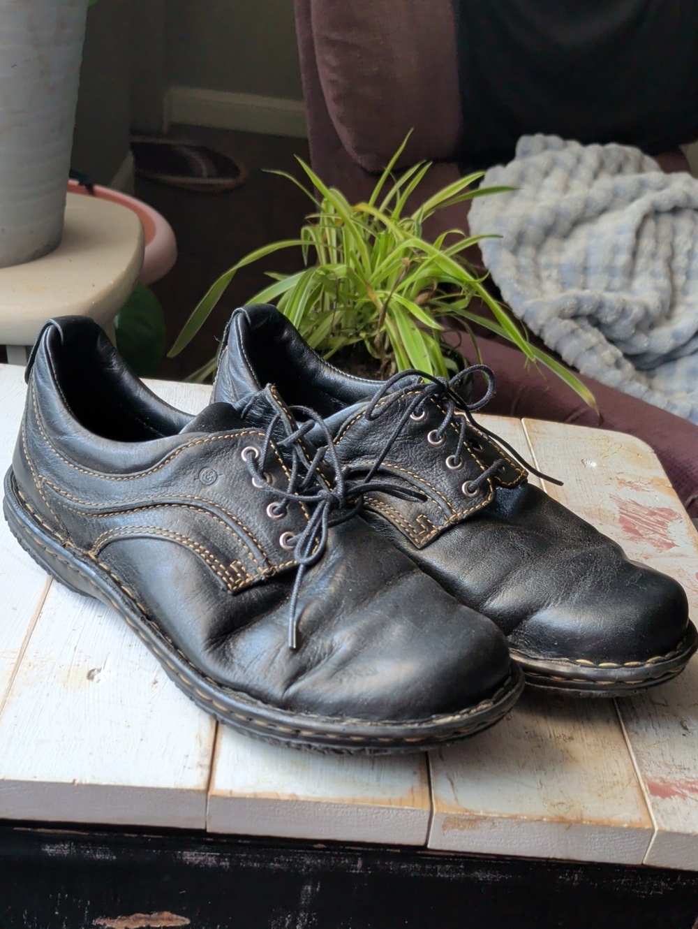 Women's Black Leather Lace-Up Casual Shoes